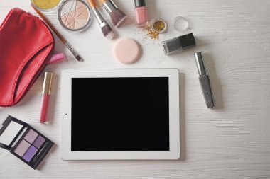 Tablet ve kozmetik arka plan