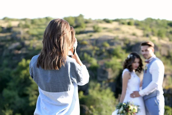 Bruiloft Fotograaf Foto Van Bruid Bruidegom — Stockfoto