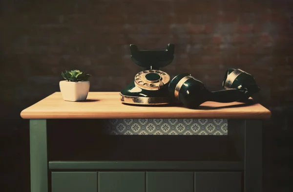 Old telephone on the table — Stock Photo, Image