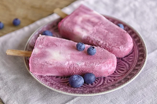 Sorvete de frutas saborosas — Fotografia de Stock