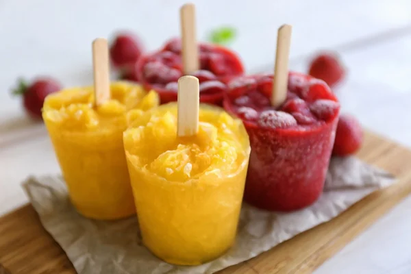 Sabroso helado de frutas — Foto de Stock