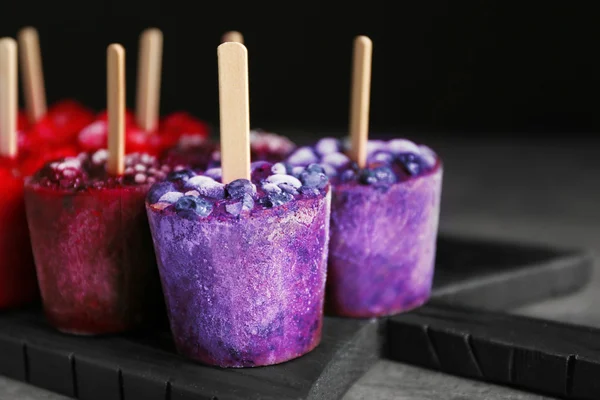 Sabroso helado de frutas —  Fotos de Stock