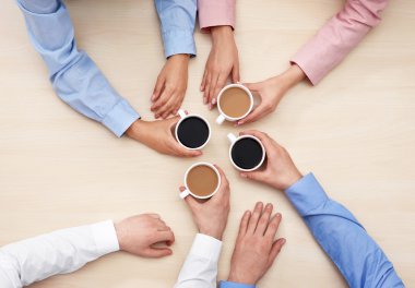 insanlar kahve içme