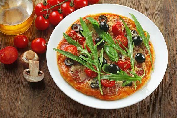 Tasty pizza with vegetables — Stock Photo, Image