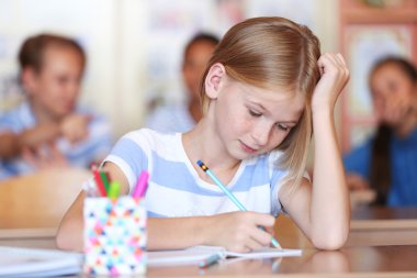 sınıf Tarih dersi kız öğrenci