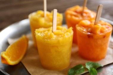 Meyve lezzetli dondurma 