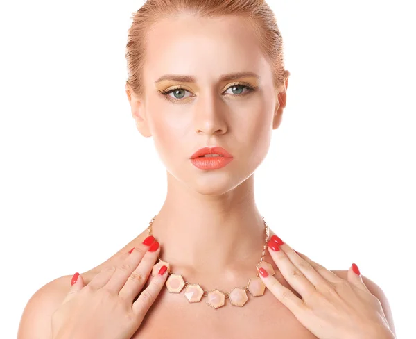 Frau mit schöner Halskette — Stockfoto