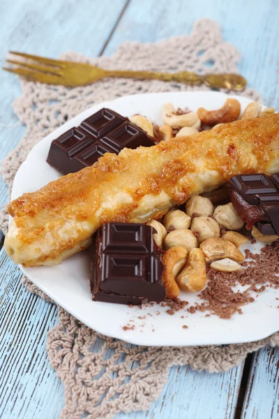 Sweetened fried banana on plate, close-up — Stock Photo, Image