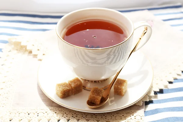 Csésze tea táblázat, közelről — Stock Fotó