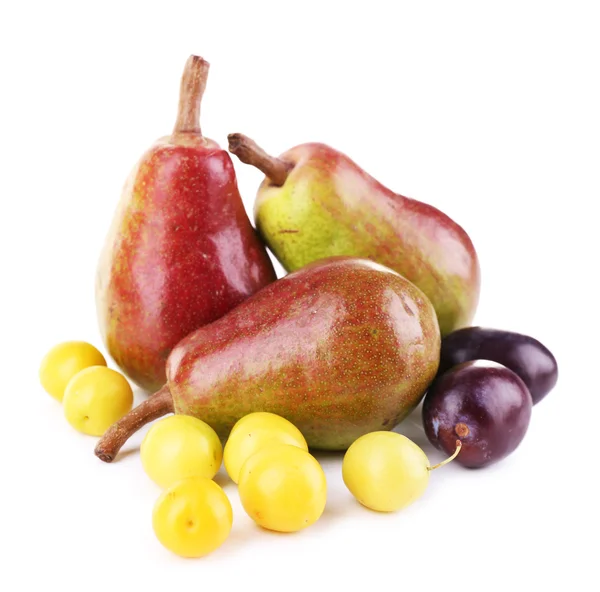 Beautiful ripe pears and plums isolated on white — Stock Photo, Image