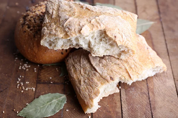 Pão fresco assado — Fotografia de Stock