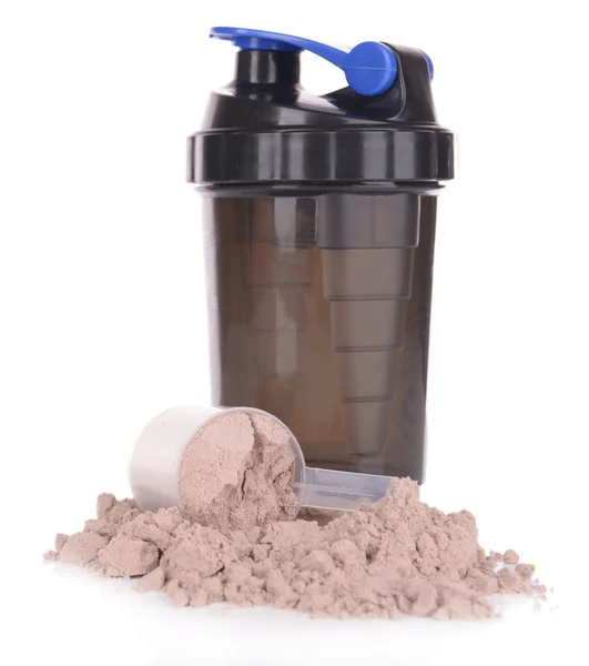 Vassleproteinpulver i scoop och plast shaker isolerad på vit — Stockfoto