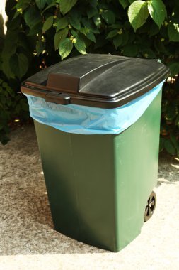 açık havada geri dönüşüm