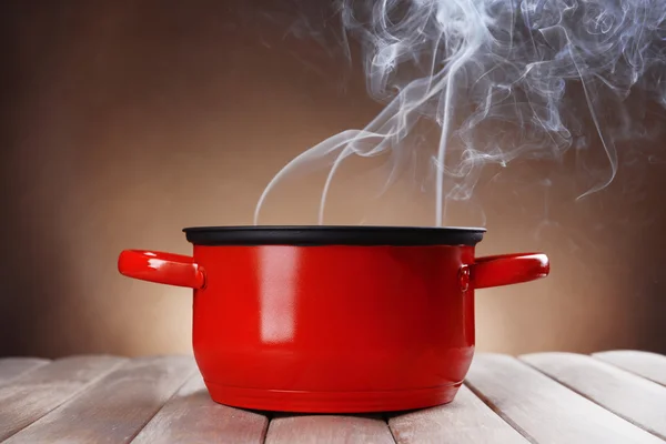 Cooking pot with steam — Stock Photo, Image