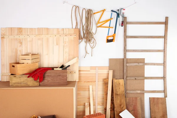 Strumenti di lavoro in officina — Foto Stock