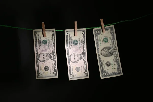 Ipte asılı banknotlar — Stok fotoğraf