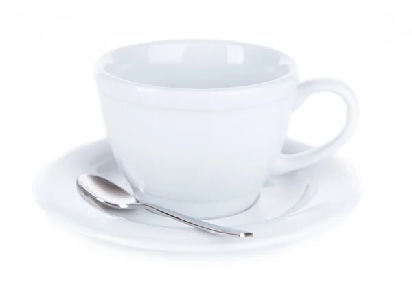 Taza vacía con cuchara de té aislada en blanco —  Fotos de Stock