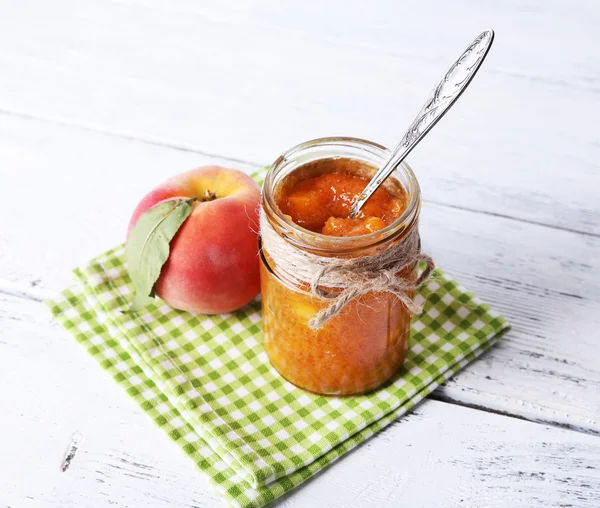 Tasty peach jam — Stock Photo, Image