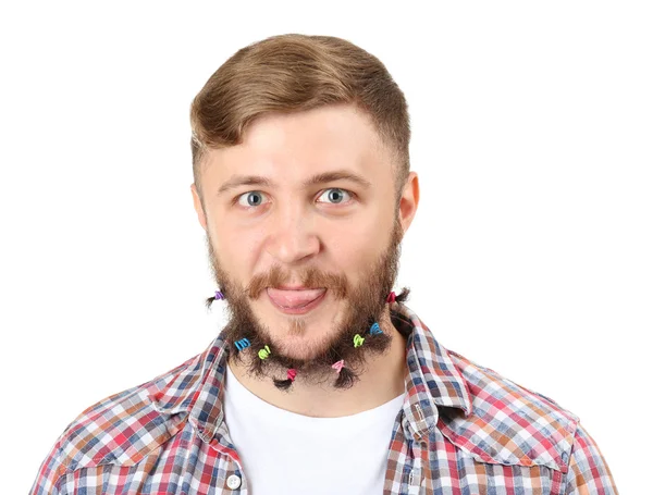 Retrato de hombre guapo con barba de scrunchy aislado en blanco —  Fotos de Stock