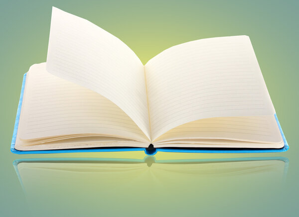 Открыть книгу на ярком фоне
