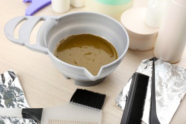 saç boyama için aksesuarlar