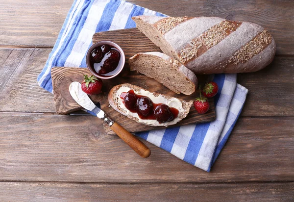 Fresh toast with homemade butter — Stock Photo, Image