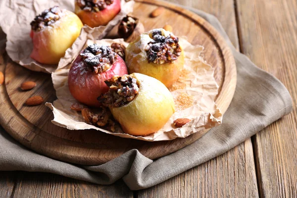 Baked apples on table close up — Stock Photo, Image