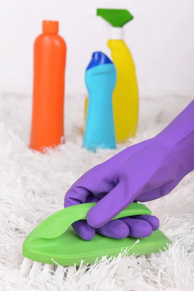 Cleaning carpet with brush close up — Stock Photo, Image