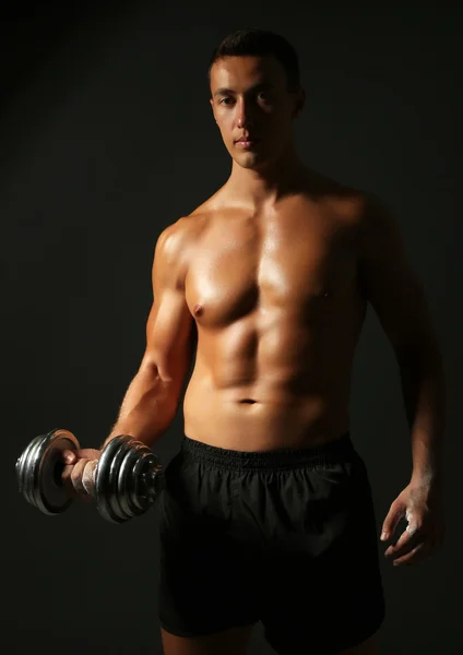 Jeune sportif musclé — Photo