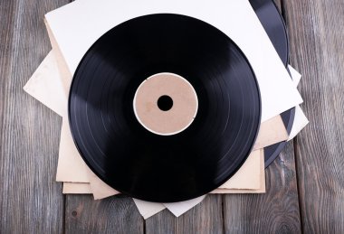 Vinil kayıtları ve kağıt kapakları