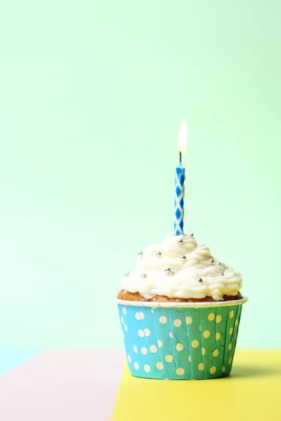 Delizioso cupcake di compleanno — Foto Stock