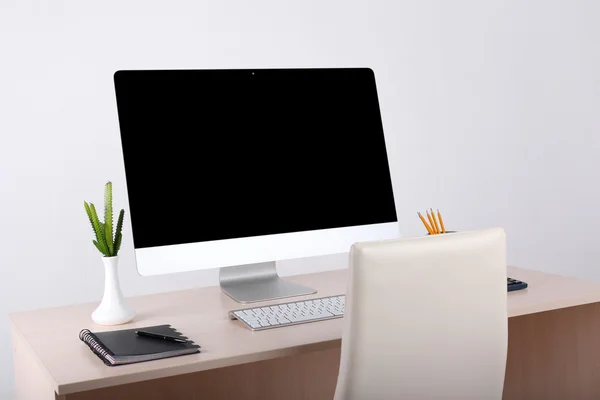 Office werkplek met computer — Stockfoto