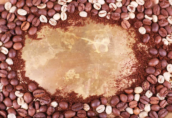 Coffee beans on metal tray closeup — Stock Photo, Image