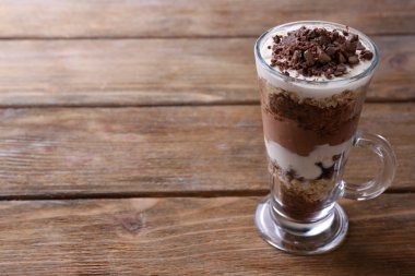 Yoğurt, Çikolata kremalı