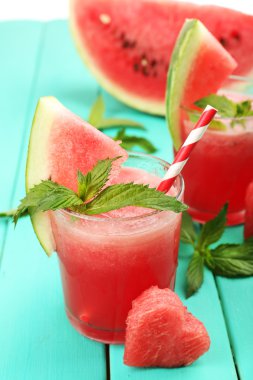 Karpuz masaya kokteyl