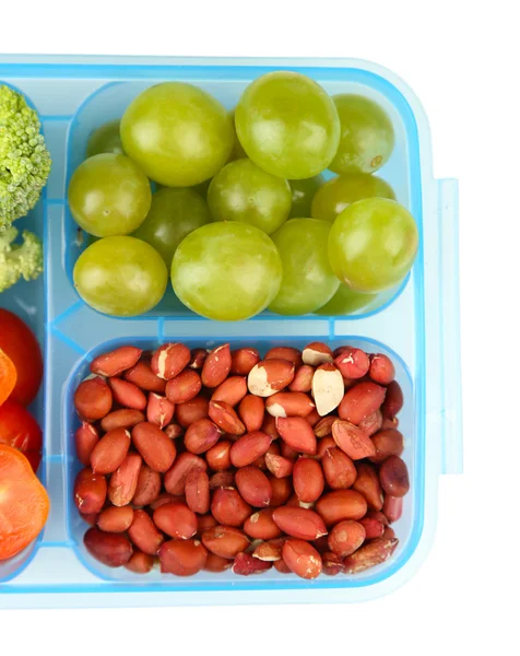 Sabrosa comida vegetariana en caja de plástico, aislada en blanco —  Fotos de Stock