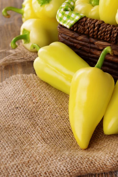 Ripe Yellow peppers — Stock Photo, Image