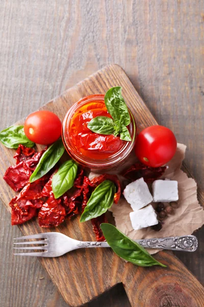 Tomates secos al sol —  Fotos de Stock