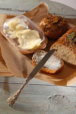 Pişmiş ekmek ve tost