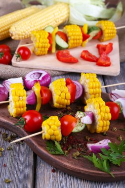 gemiye alır tablo yakın çekim üzerinde sebze dilimlenmiş
