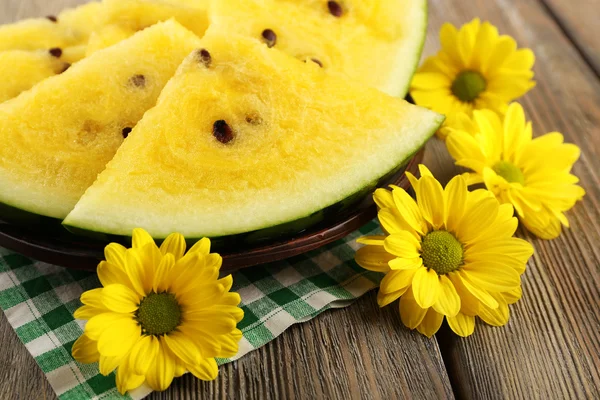 Slices of yellow watermelon — Stock Photo, Image