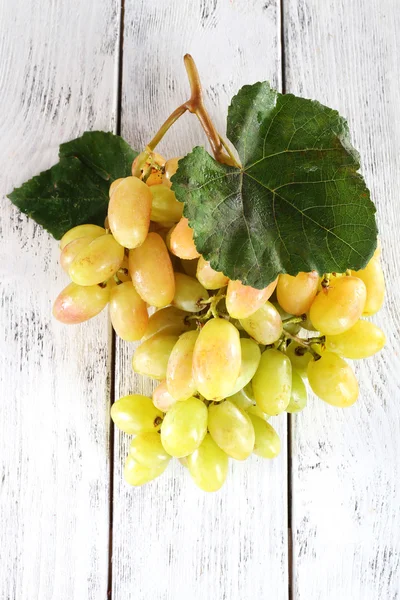 Bunch of ripe grape — Stock Photo, Image