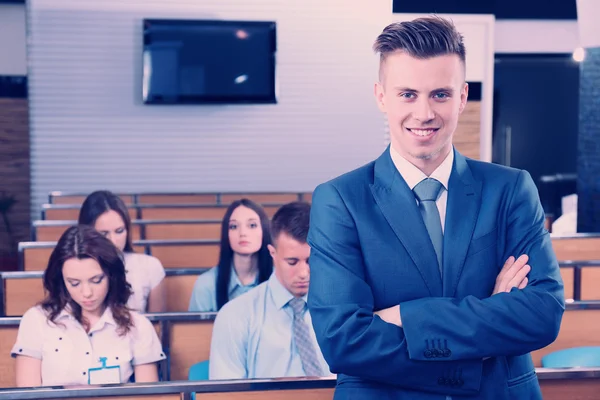 Businessman delivering presentation — Stock Photo, Image