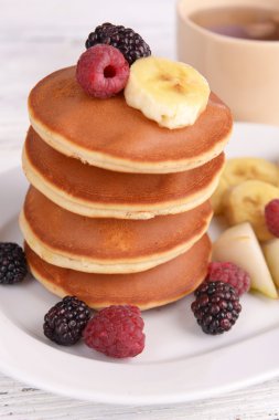 meyveler ile gözleme