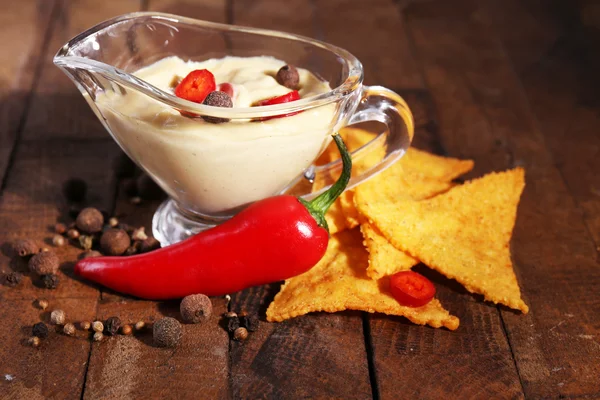 Nachos and sauce — Stock Photo, Image