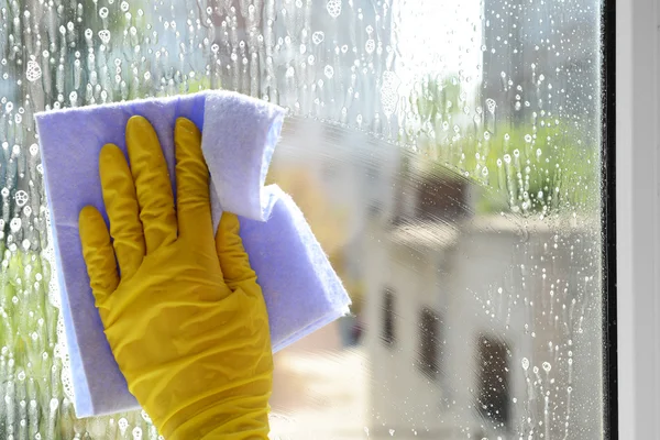 Limpieza de ventanas —  Fotos de Stock