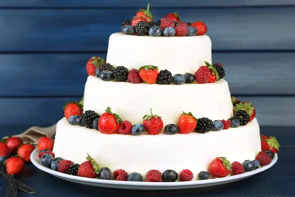 Magnifique gâteau de mariage — Photo