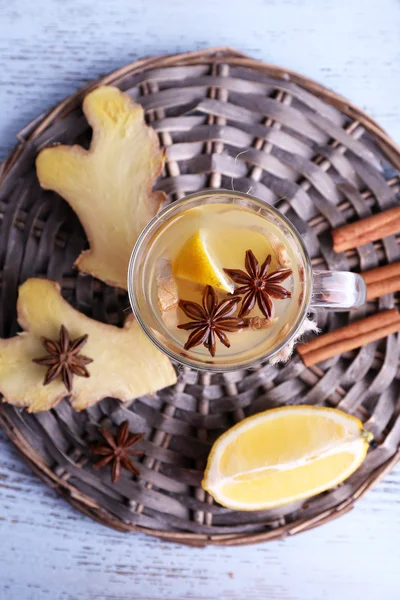 Drinken met citroen — Stockfoto