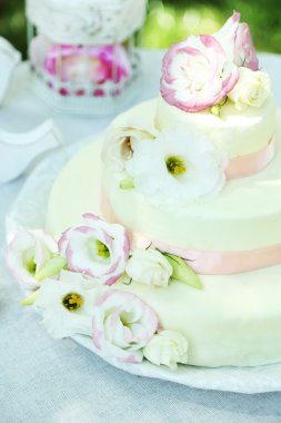 güzel düğün pastası