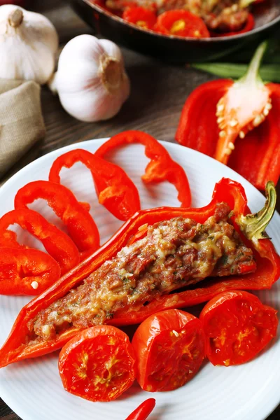 Stuffed pepper with meat — Stock Photo, Image